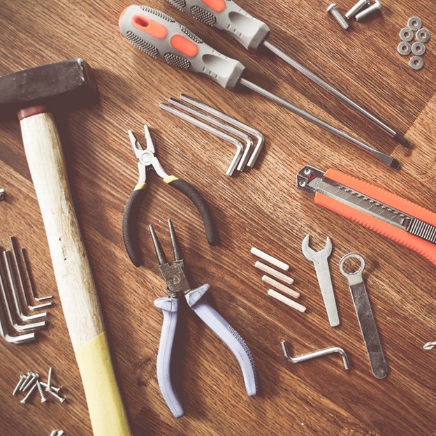 ایزی ابزار؛ مقایسه ابزار دستی