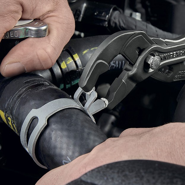 نحوه باز کردن بست شلنگ خودرو با انبر بست مخصوص | ایزی ابزار